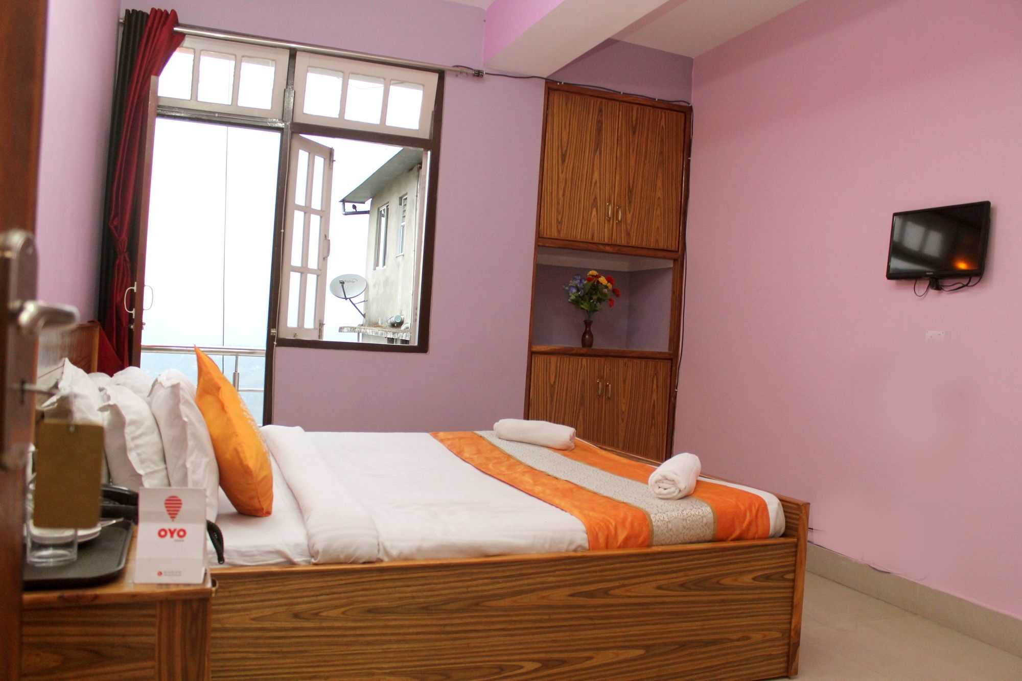 OYO 8164 Hotel Hans Inn Regency