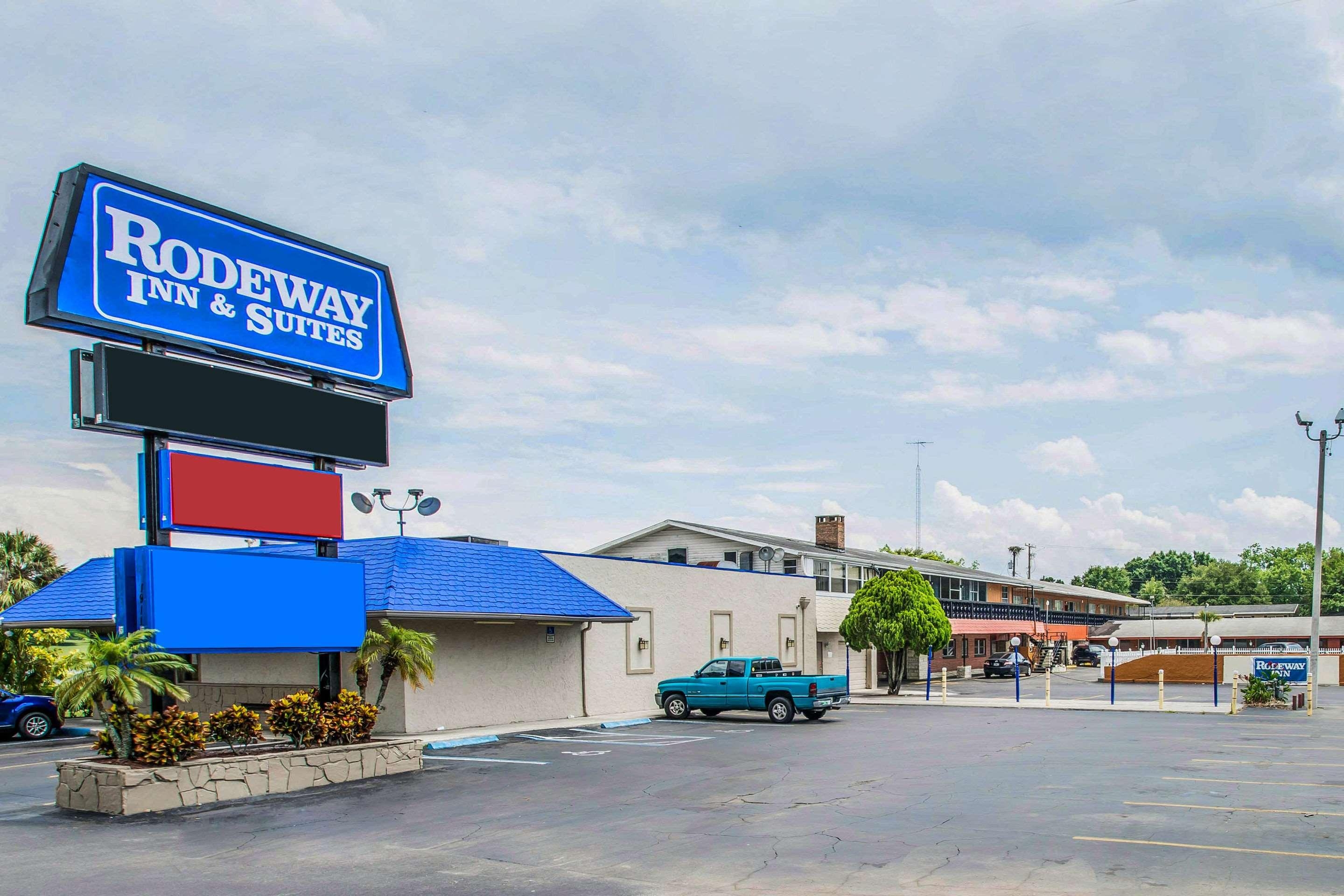 Rodeway Inn & Suites Winter Haven