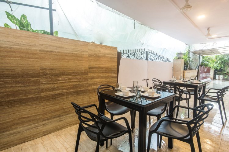 OYO Flagship 573 Chakala Sahar Road