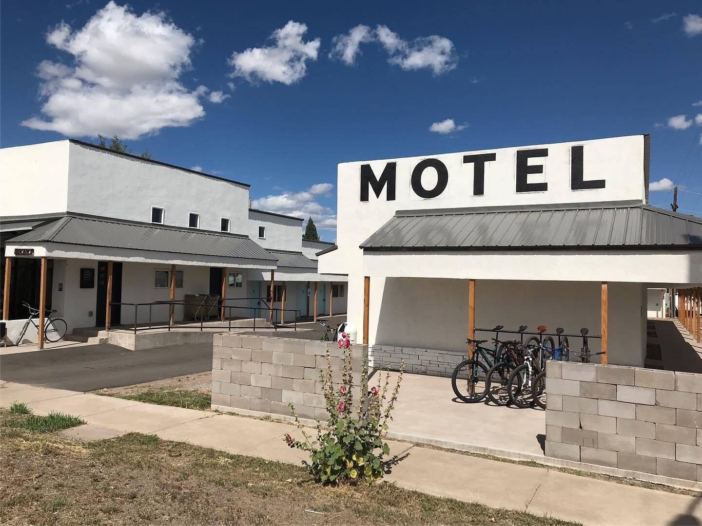 Mellow Moon Lodge