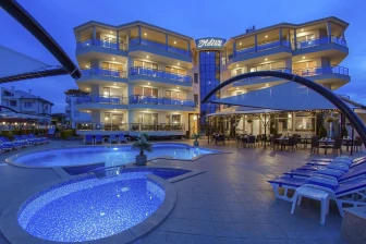 Family Hotel Adena