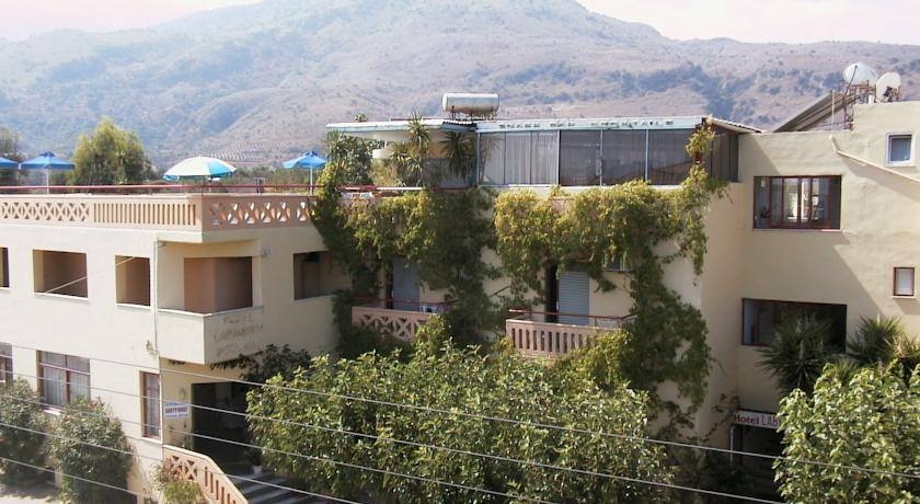Labyrinth Hotel