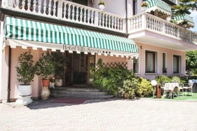 Hotel Villa Serena