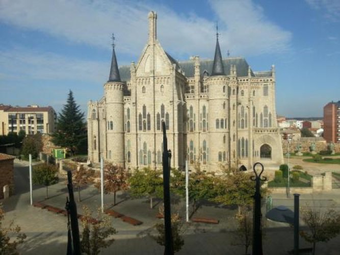 Hotel Gaudí