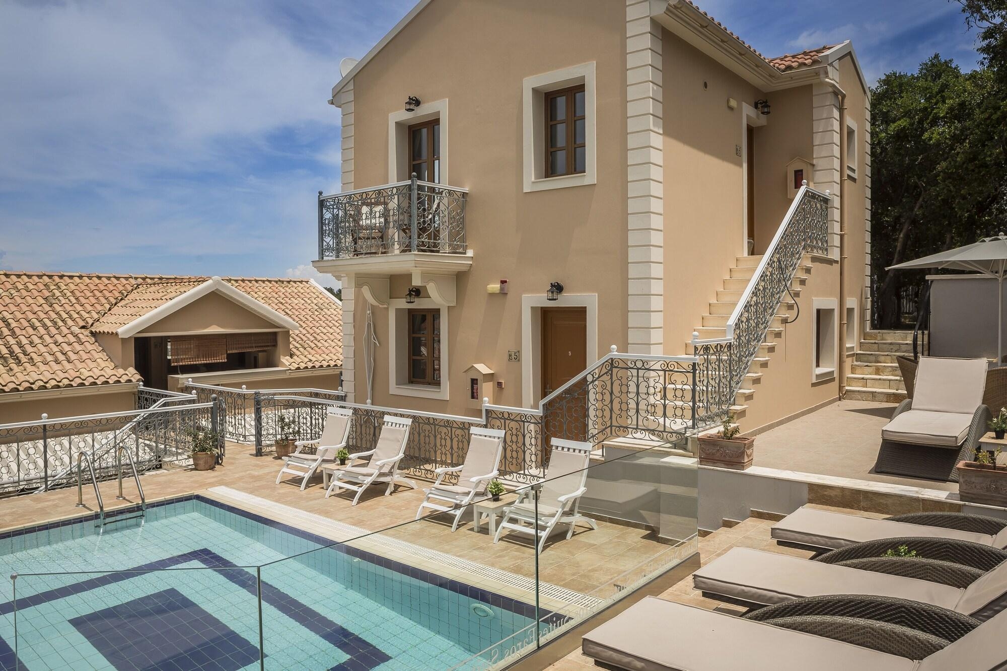 Faros Suites - Adults Only