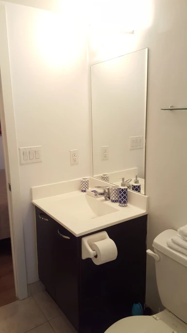 Lavish Suites- New Two Bedroom - Amazing CN Tower View
