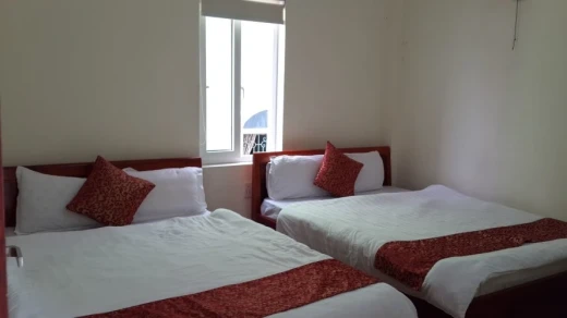 Sunshine Hotel