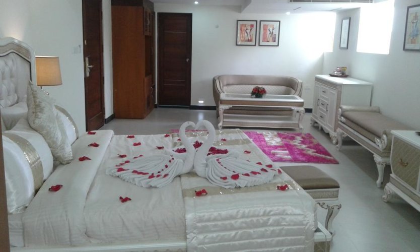 Hill Palace Hotel & Spa