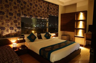 Hotel Harsh Paradise