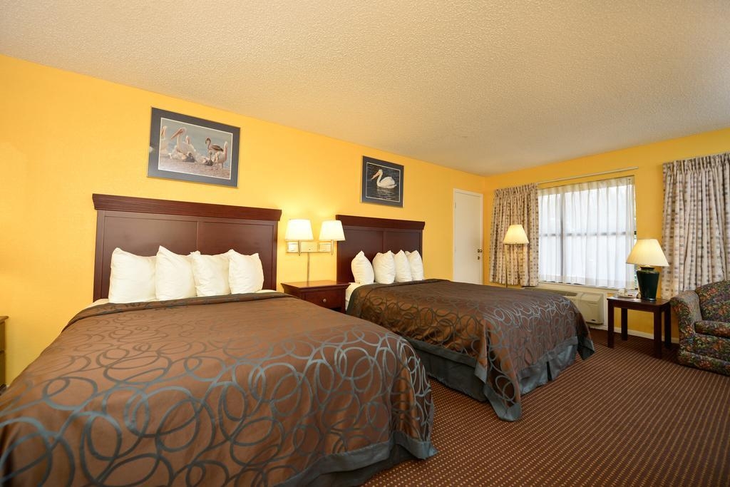 Econo Lodge Inn & Suites Fulton Rockport