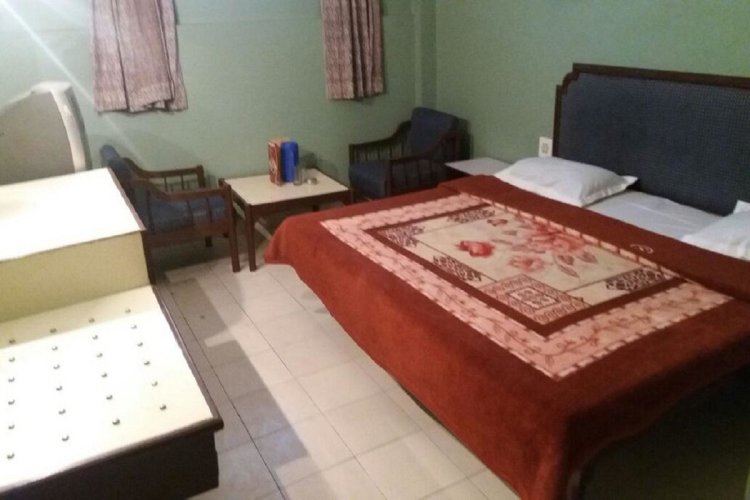 Hotel Charlene