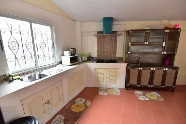 Baan Roi Lan