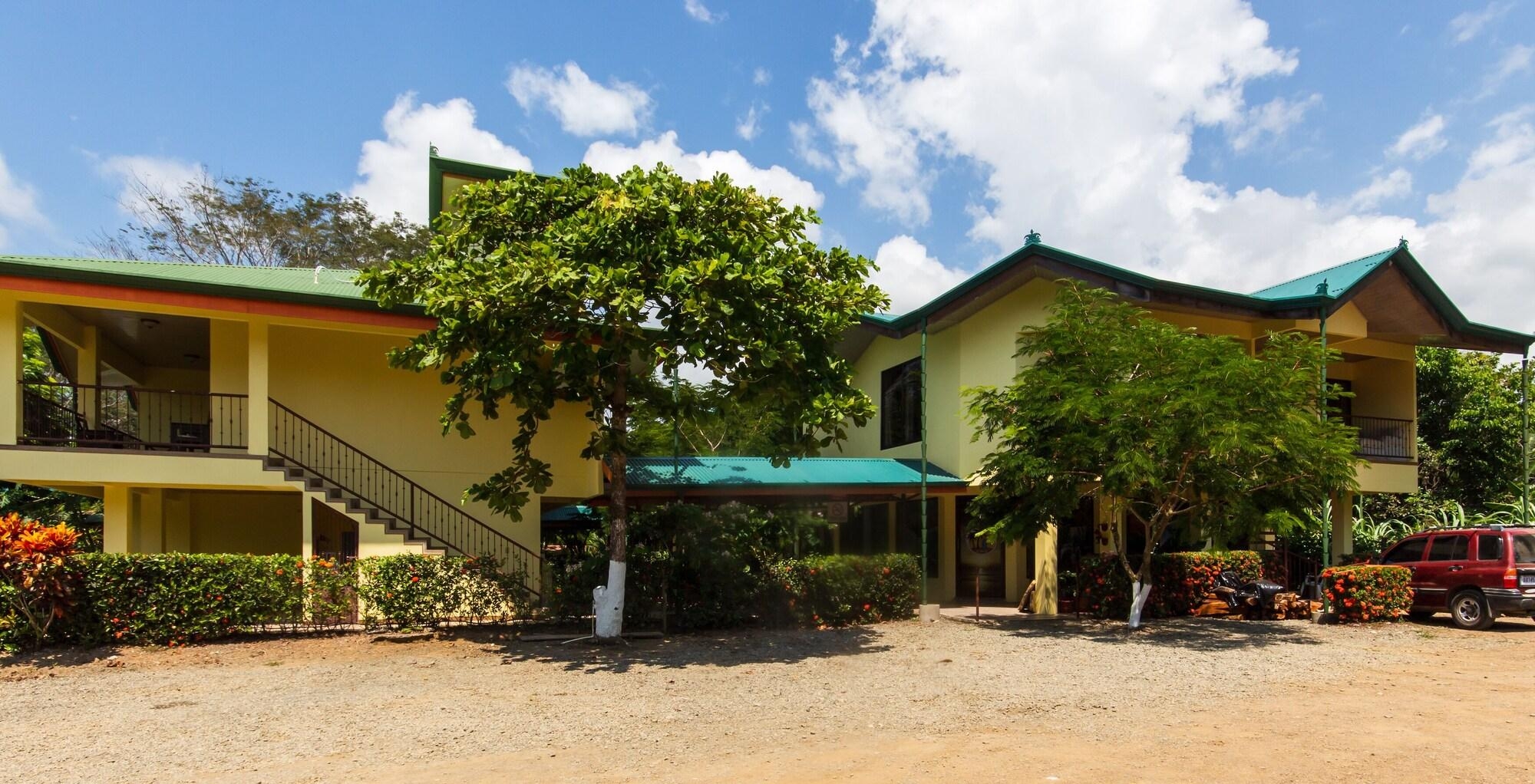 Camping Y Cabinas El Tecal