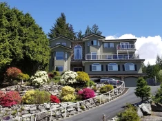 Squamish Highlands Bed And Breakfast