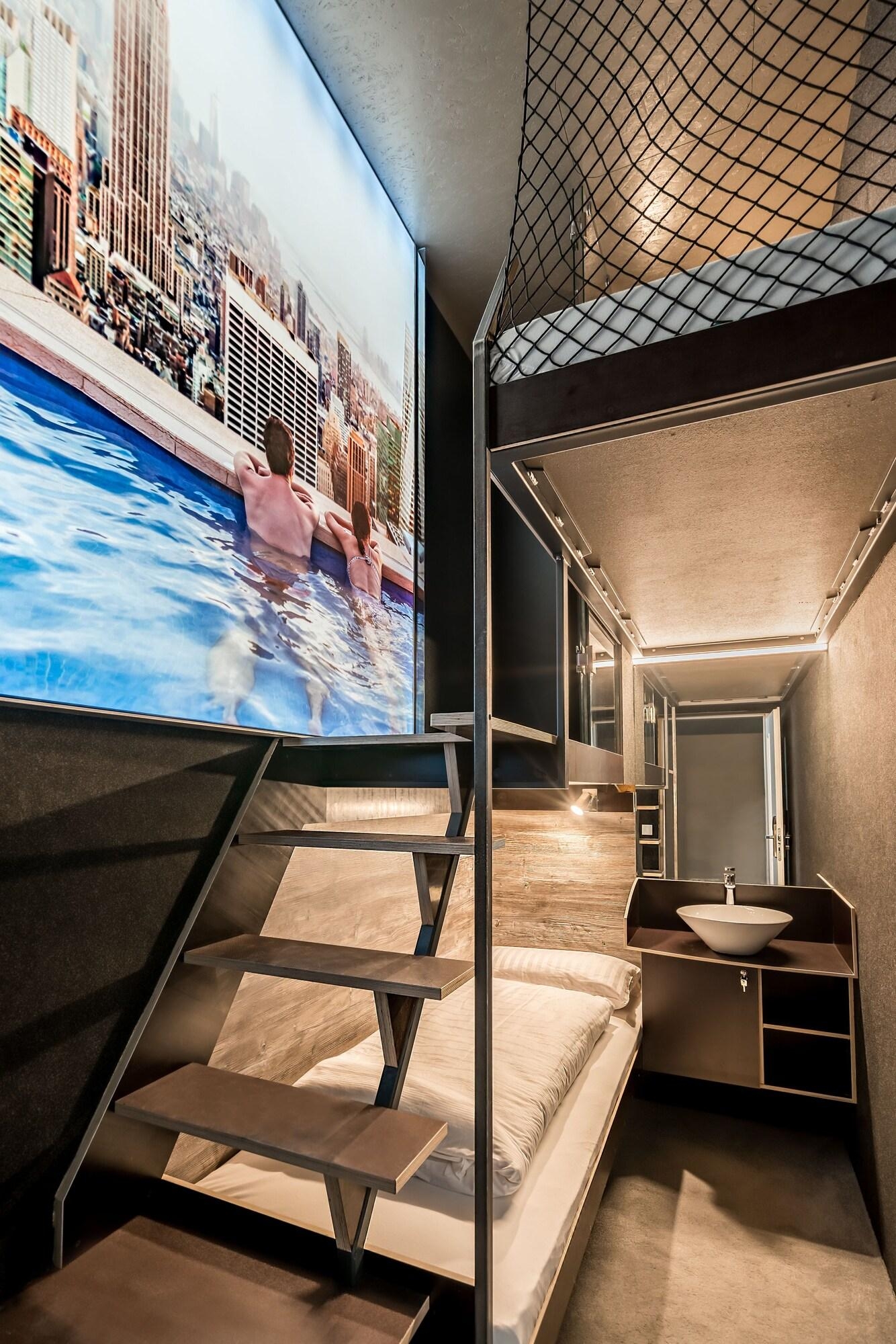BoxHotel Göttingen (App based Hotel)