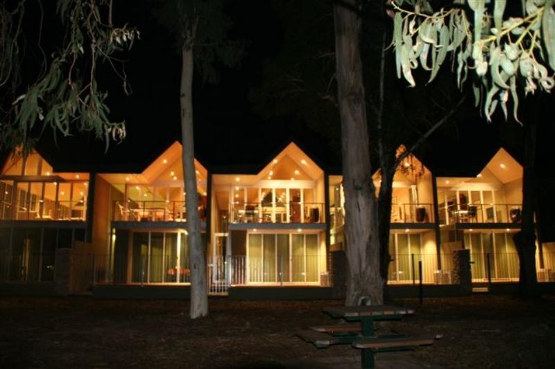 Centenary Peaks Bright
