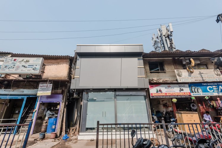 OYO 8298 Zee Residency