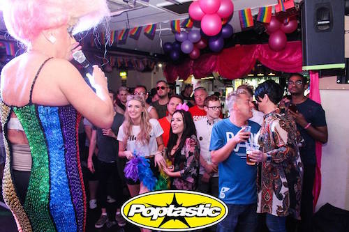 מסיבת ריקודים הומואים Poptastic @ AXM Club במנצ'סטר