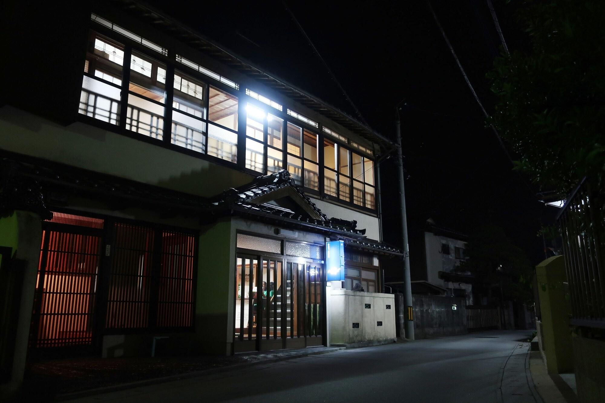 Naru. Guest House