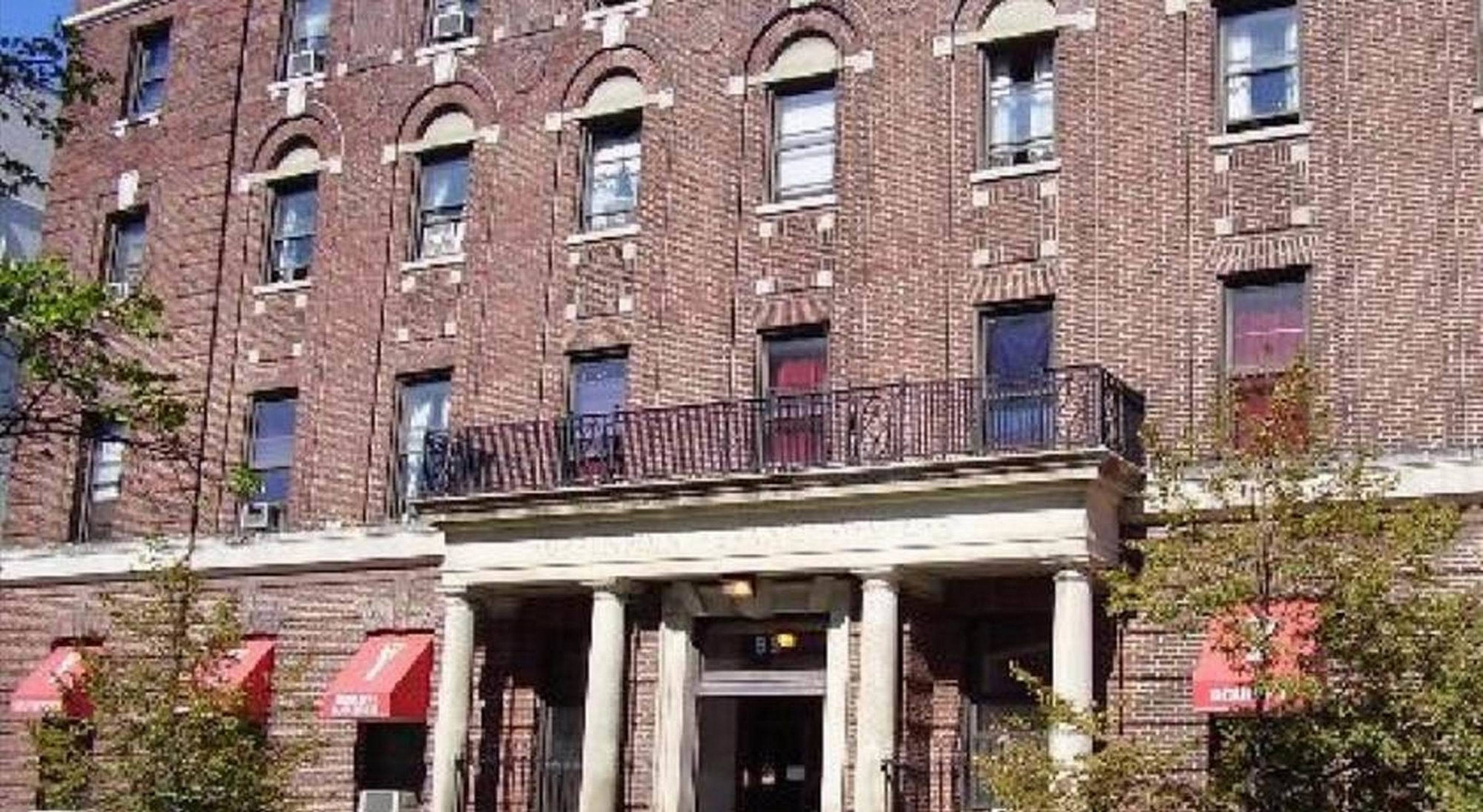 YMCA Greenpoint - Shared Bath (Closed)