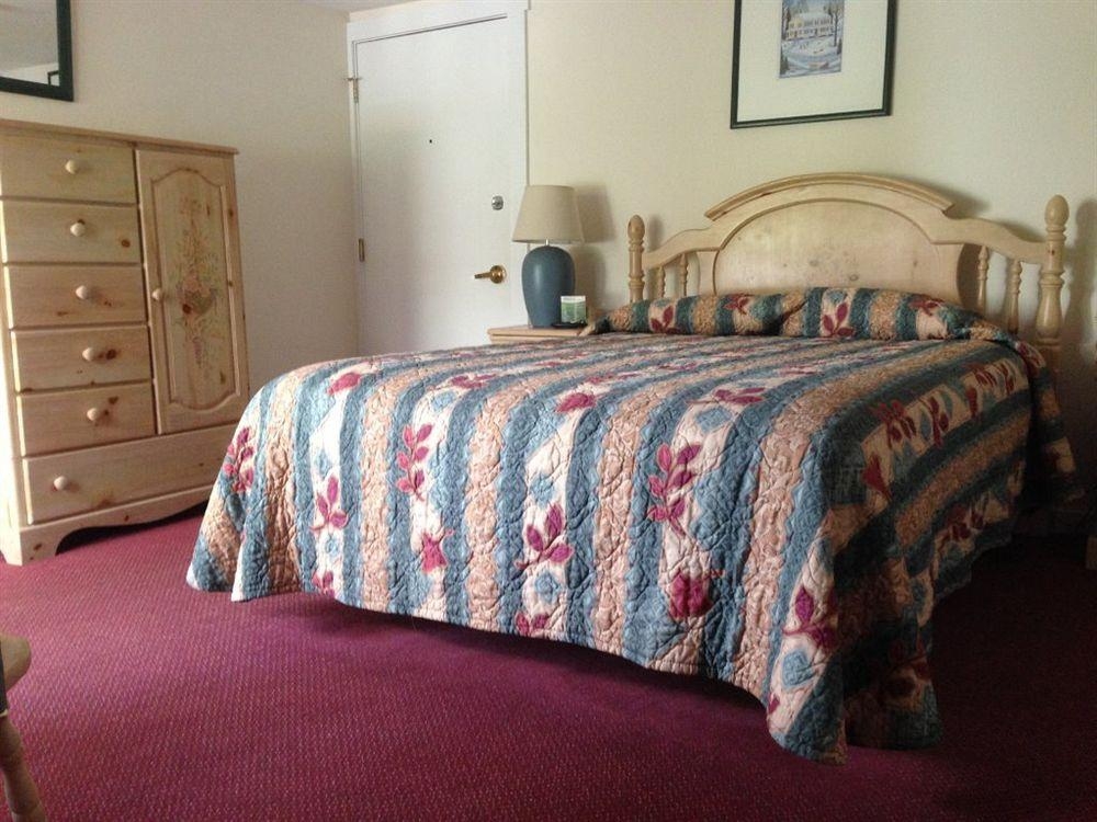Mountaineer Inn at Stowe
