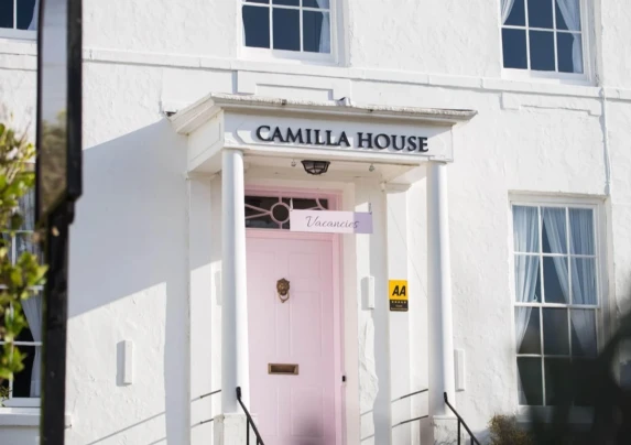 Camilla House - Guest house