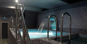Couples - discount for couples, 11pm-3am