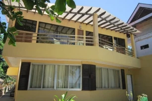 Orinda Beach Resort
