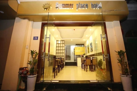 Summer Place Hotel - Hostel