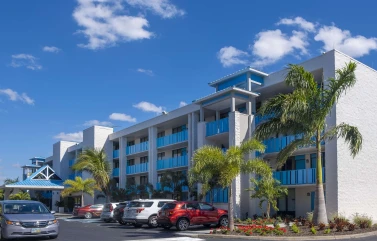 Spark by Hilton Sarasota Siesta Key Gateway