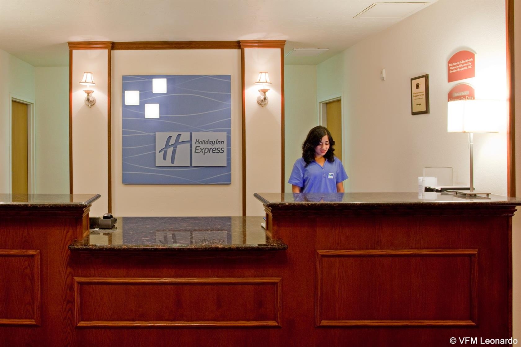 Holiday Inn Express Hotel & Suites Kingman