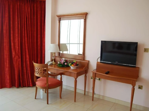 Al Madina Suites