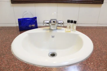 Oyo 969 Hotel Khanna Palace