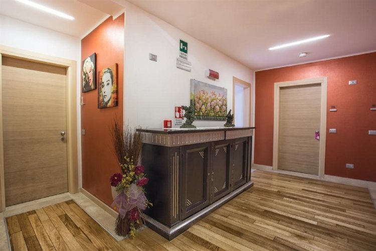 La Grotta Hotel