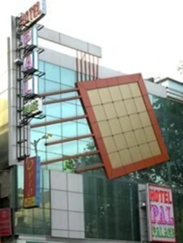 Hotel Pal Palace