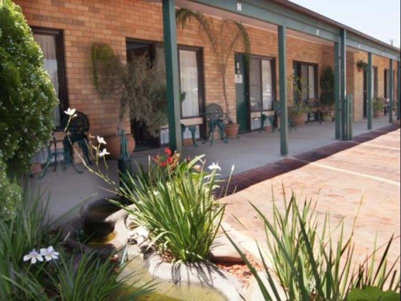 Ningana Motel