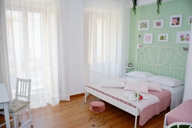 Mia S Rooms