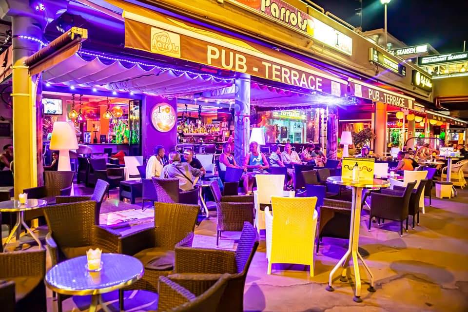 Parrots Pub, Gran Canaria - gay bar