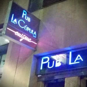 la-capula-azul-alicante-gay-bar