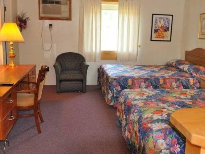Turnpike Motel