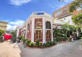 Fabhotel Heritage Inn Charbagh