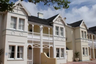 The Vic Port Elizabeth Hotel