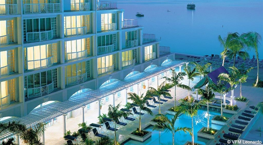 Grand Cayman Beach Suites