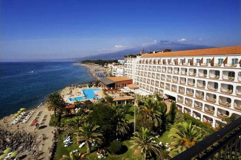 Rg Naxos Hotel