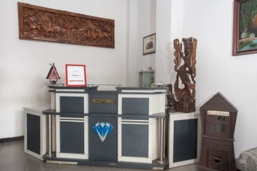 RedDoorz near Terminal Arjosari