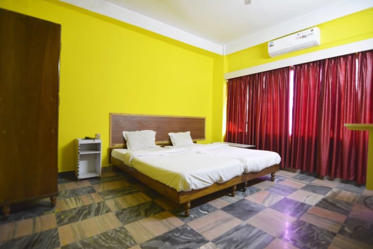 Spot On 28638 Hotel Bilas