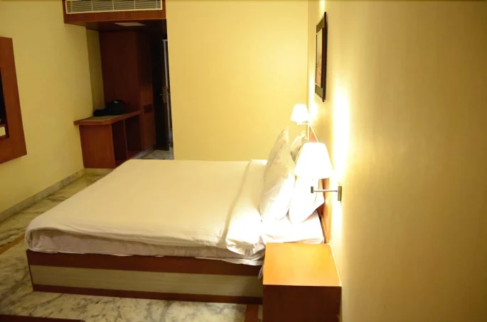 Collection O 67653 Bkr Grand Hotel
