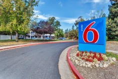 Motel 6 Santa Rosa North