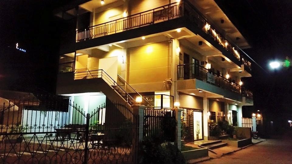 Coron Vista Lodge