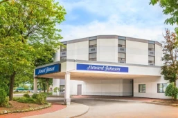 Howard Johnson by Wyndham Kitchener Conestoga